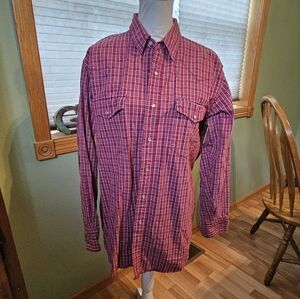 Ely Cattleman large button down long sleeve shirt with pearl snaps. Red & white